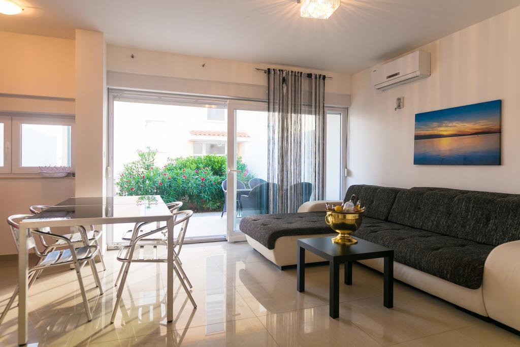 Villa Tina Новалья Экстерьер фото